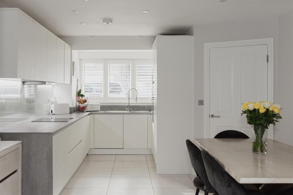 Tulyar Mews, Nork Gardens, Banstead