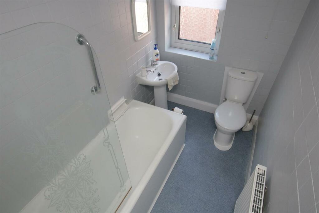HOUSE BATHROOM
