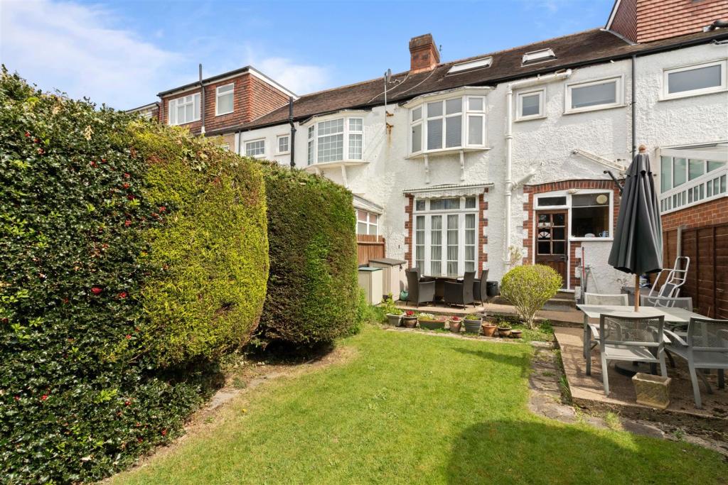 Large West Facing Rear Garden