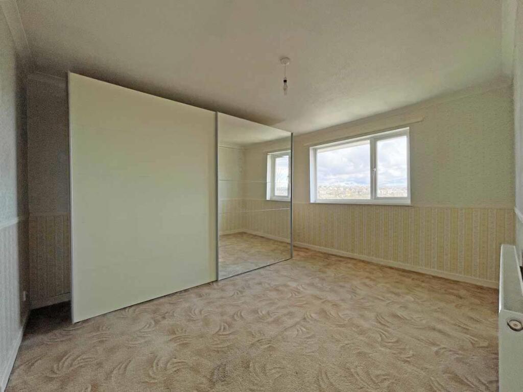 Hallerton Close 14 - Bed 1.jpg