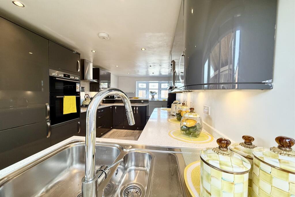 Breakfast Kitchen