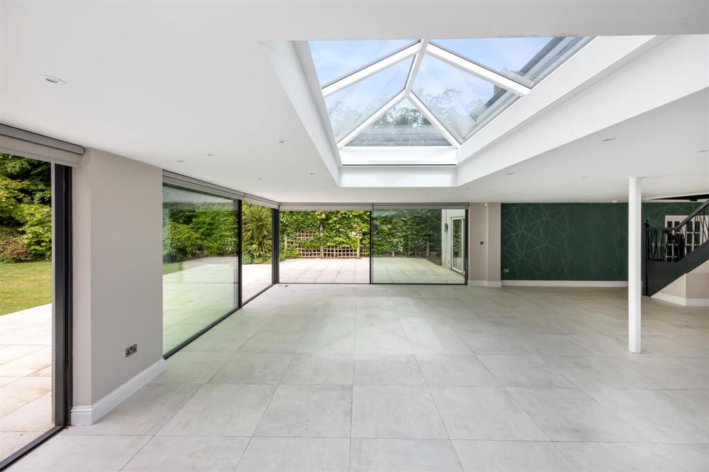 Warren Drive, Tudor House-023.jpg