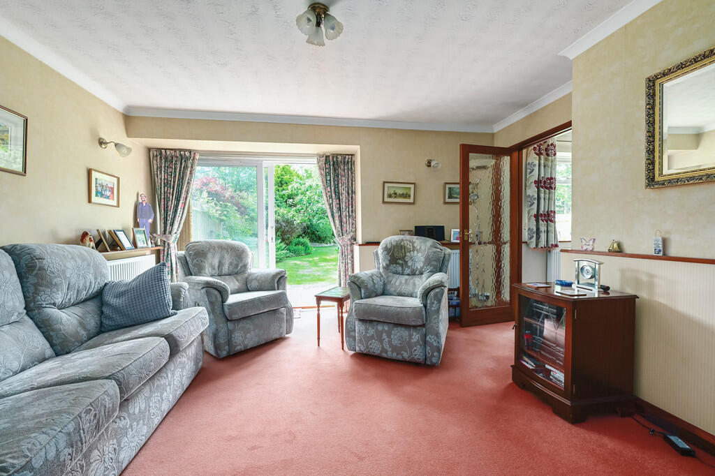 6-lambert-crescen...