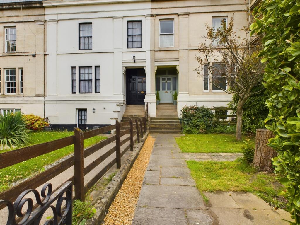 CAM03062G0-PR0046-STILL003