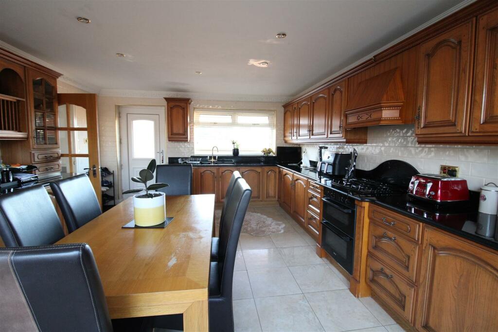 KITCHEN &amp; DINING