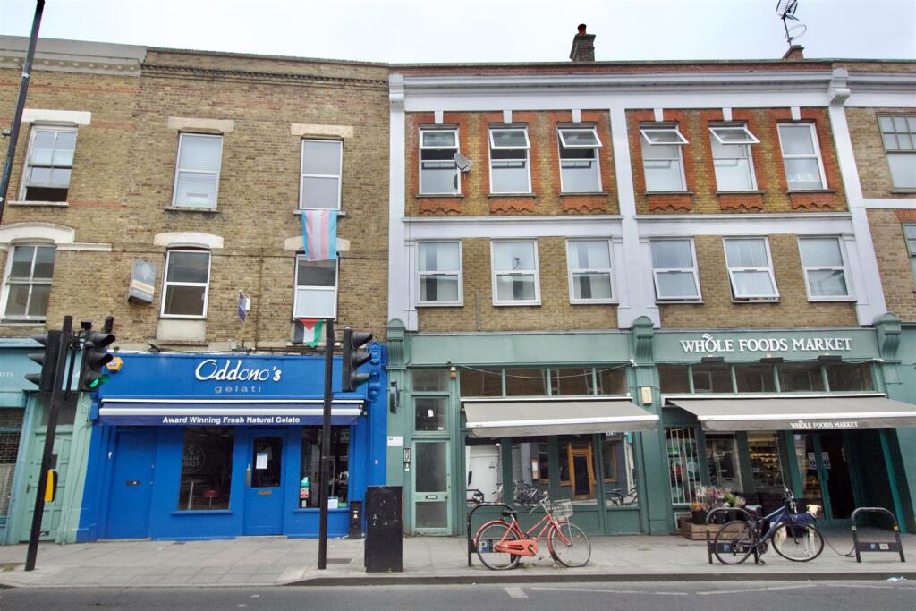 Stoke Newington Church Street, N16