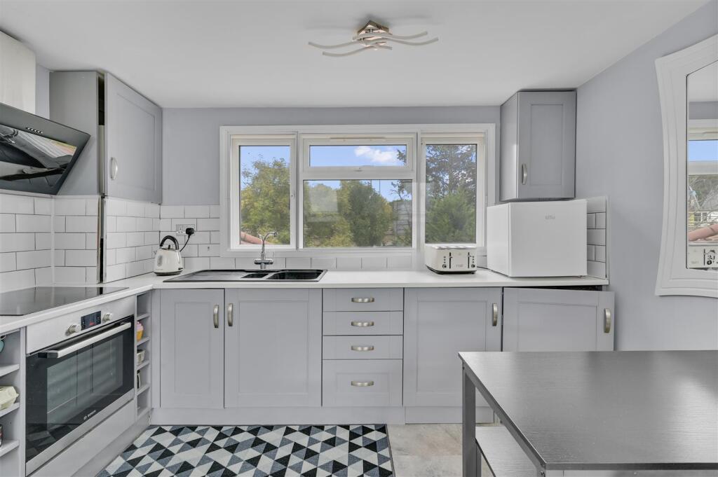 Daniels_11, Barford Close London, NW4 _002.jpg