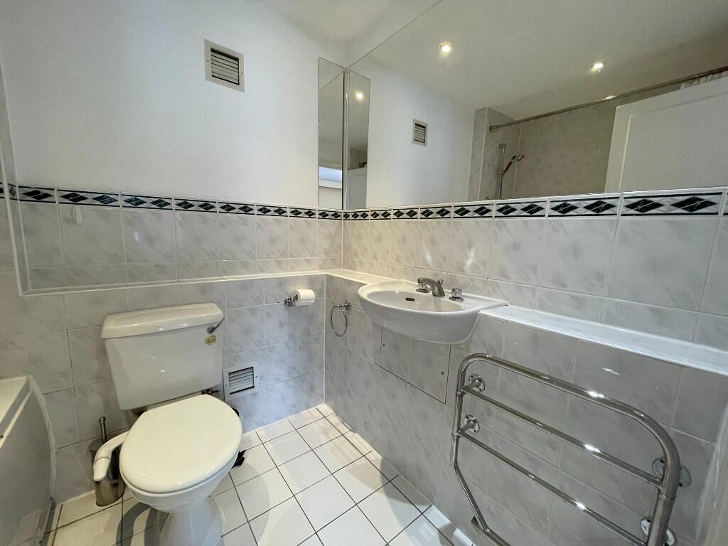 Full bathroom