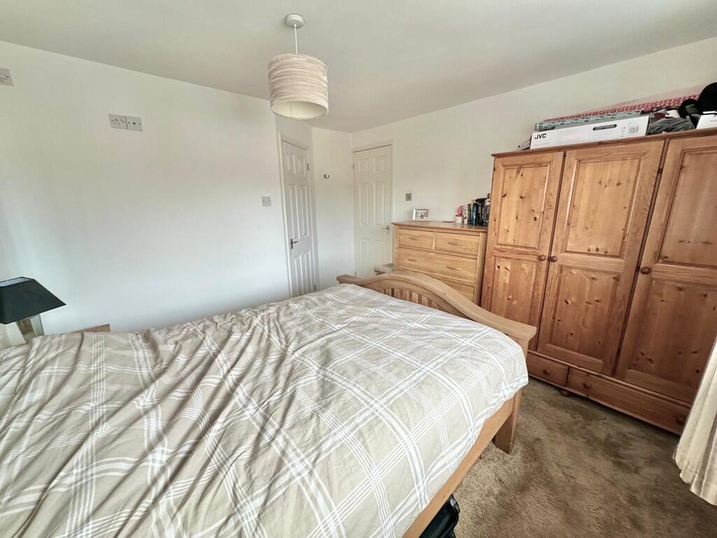 IMG-20250819-WA00...