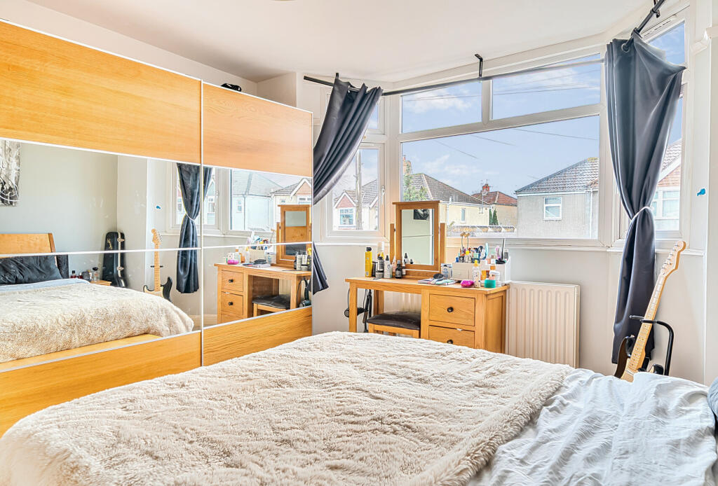 1376873-12-6911f6...