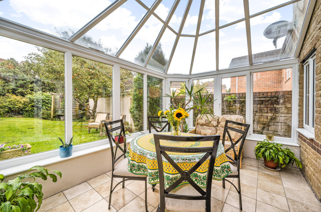 1347021-1-68c063a...