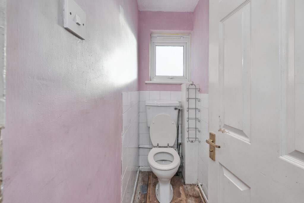 51 Sallowbush Road, Huntingdon, Cambridgeshire PE29 7BE