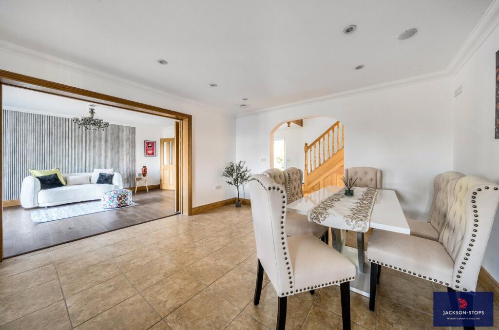 Breakfast Room
