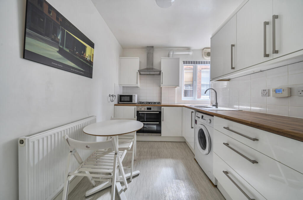 1330499-10-688cda...