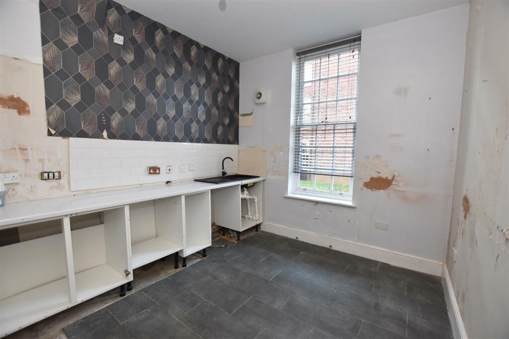 Kitchen Area.JPG