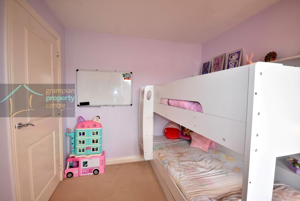 bed 2 22.JPG