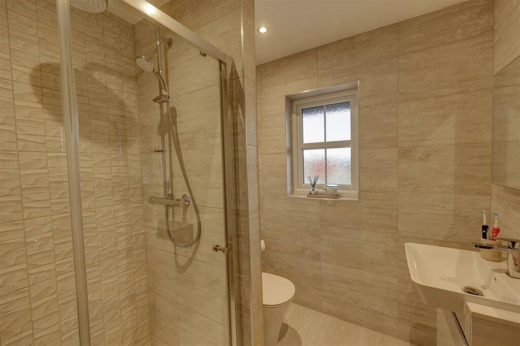 Principal Bedroom Ensuite