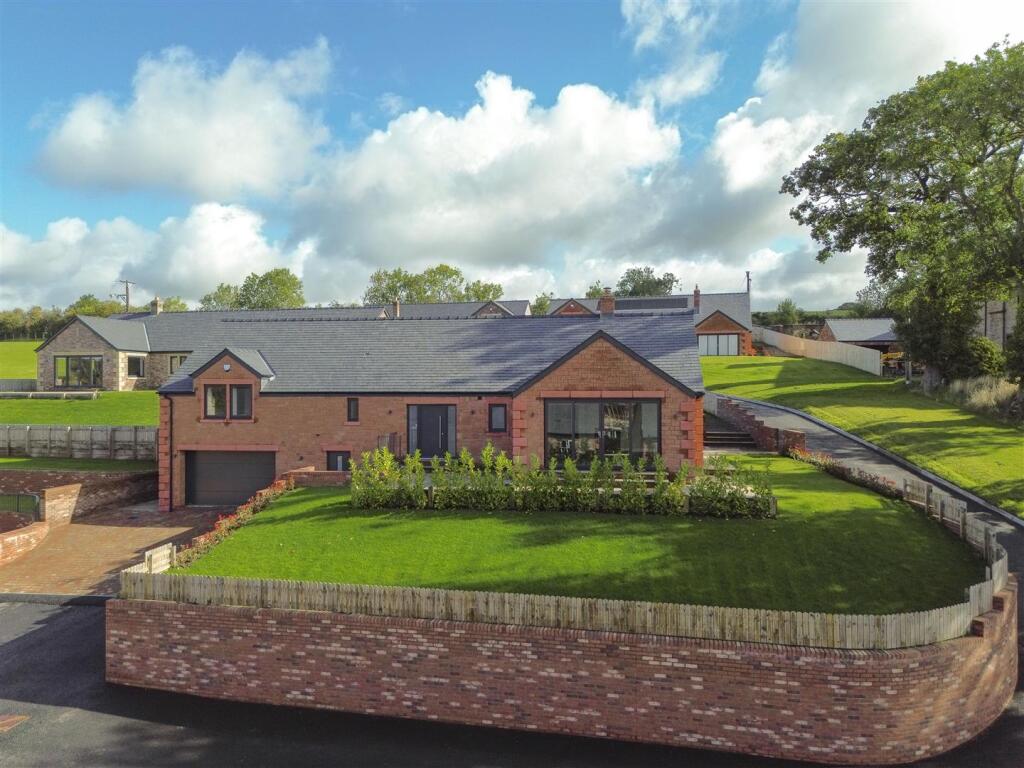 dji_fly_20250806_124124_551_1758619740264_photo.jp