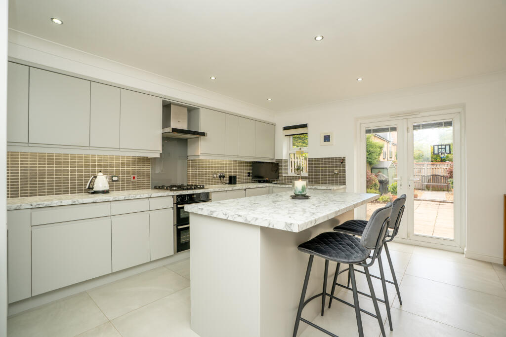 11woodlandmews5