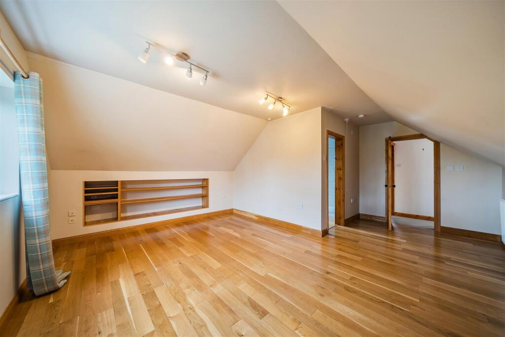 16 Nethercroft Drive, Packington