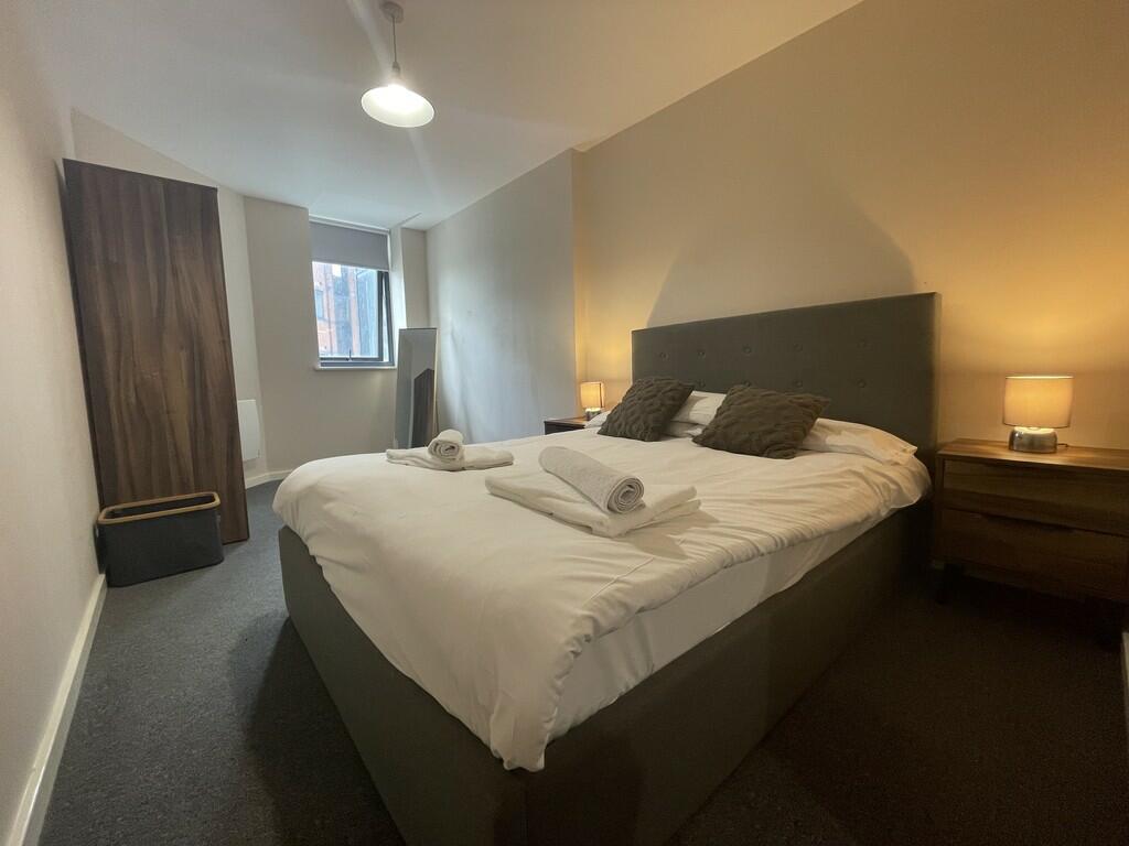 20 Sandringham Ho...