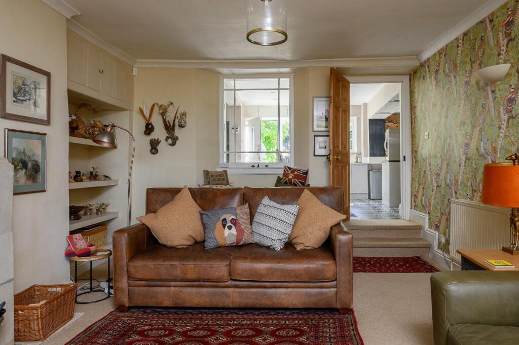 28 Whitewalls-18.jpg