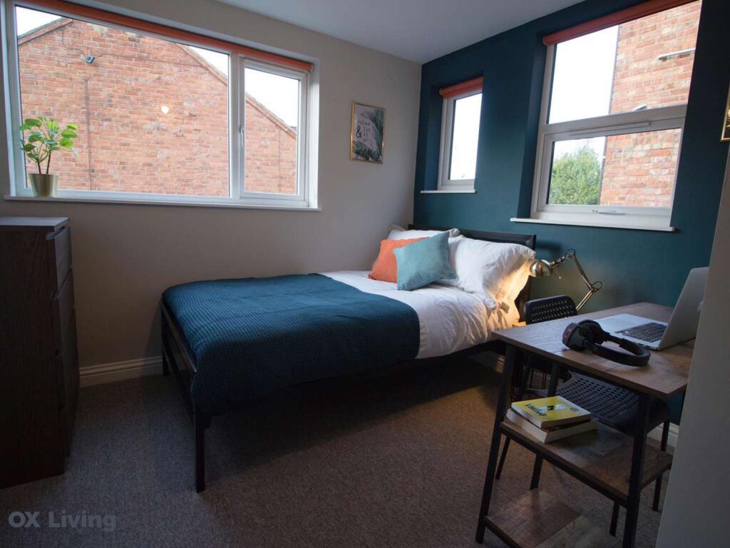 ROOM 4.jpg