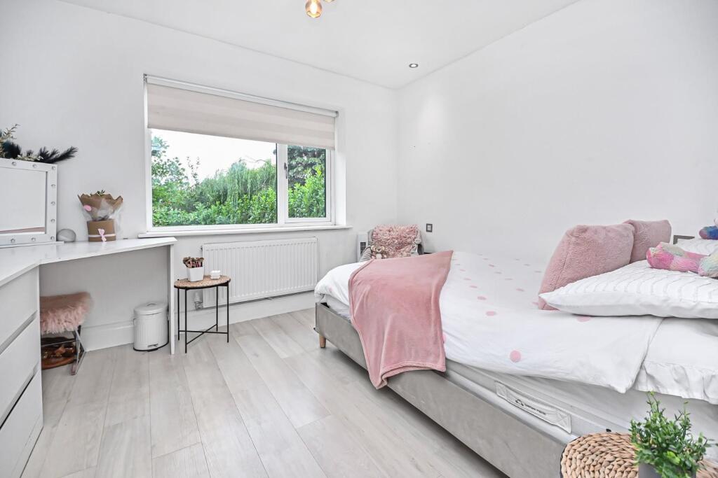 1 Woodstock Drive Bedroom 3 (2).jpg