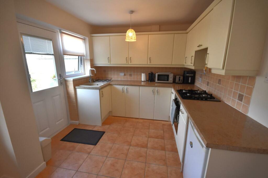 KITCHEN DINING ROOM