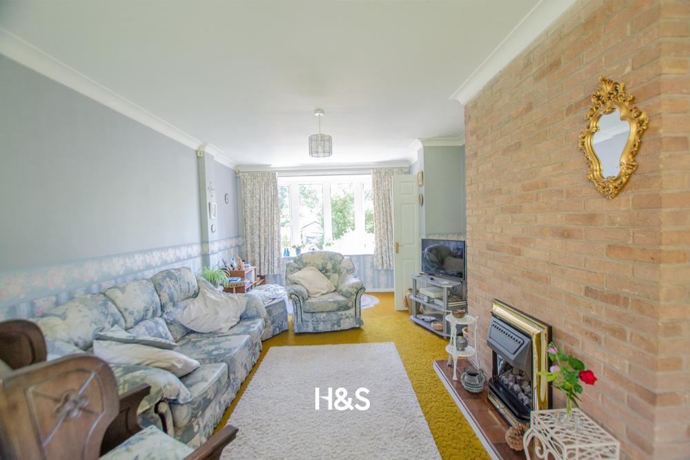 12 Walcott Green - Lounge.jpg