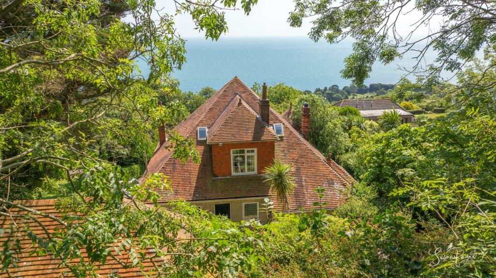 Sea views from the back