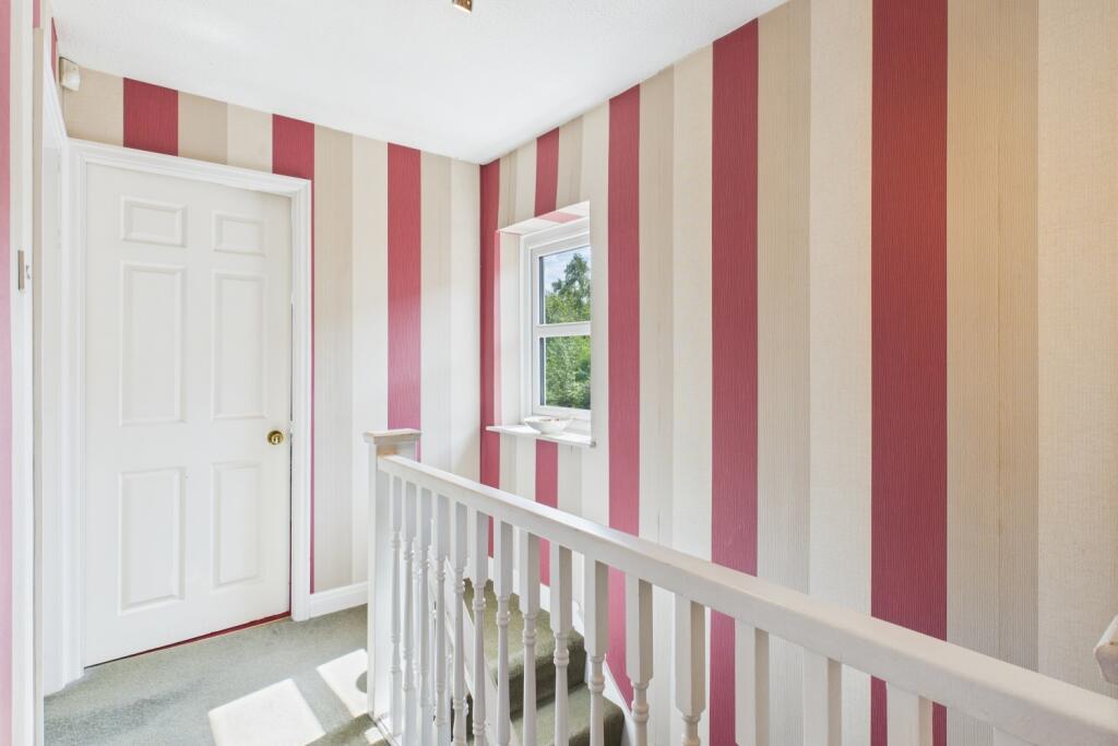 CAM03162G0-PR0305-STILL012