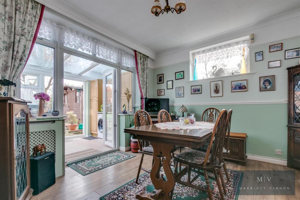 Woodmere Close 14 MV-3.jpg
