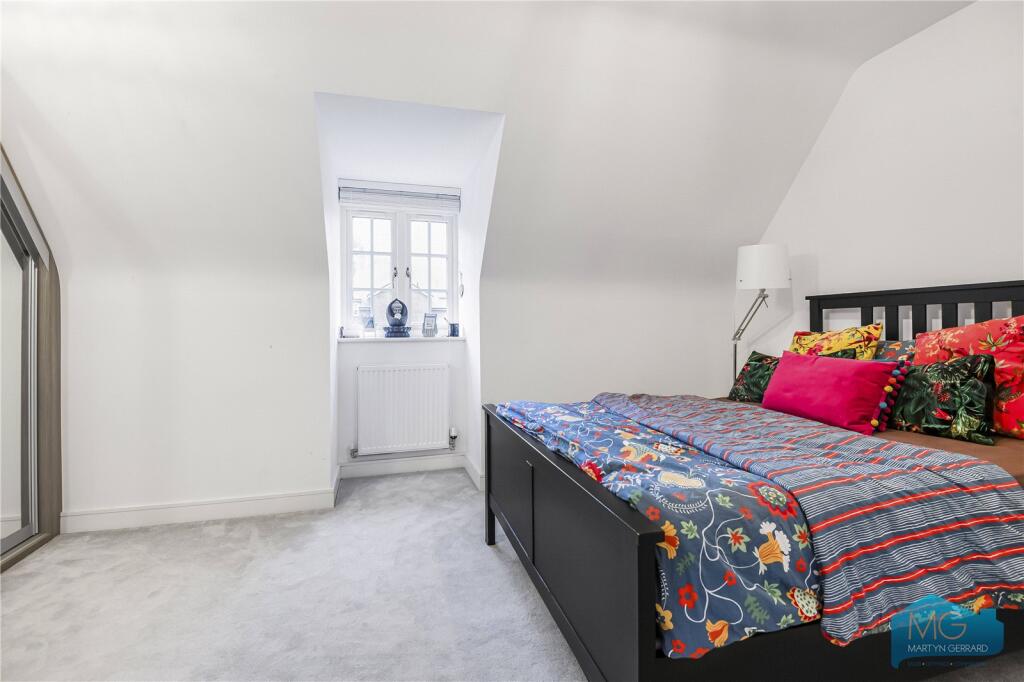 Collison Avenue, Barnet, EN5