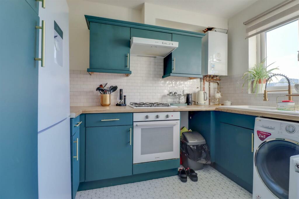 30 FLETCHER DRIVE INSIDE-5.jpg