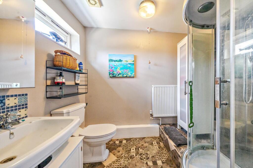 DOWNSTAIRS SHOWER ROOM.jpg