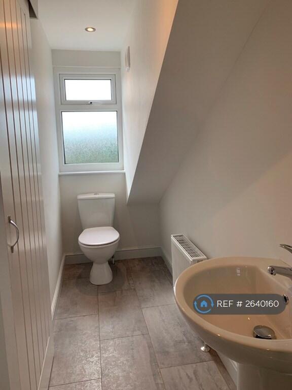 Bed 2 En-Suite And Shower