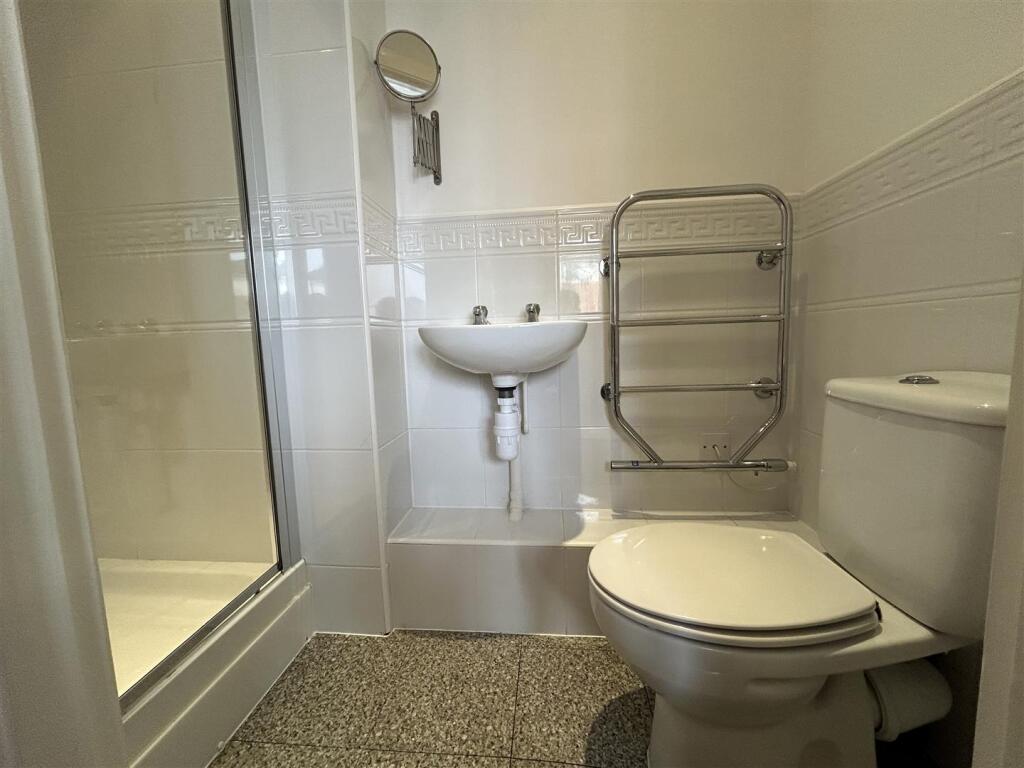 En suite.jpeg