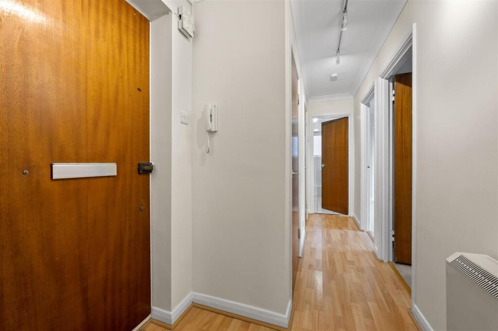 4, Grant Court,3.jpg