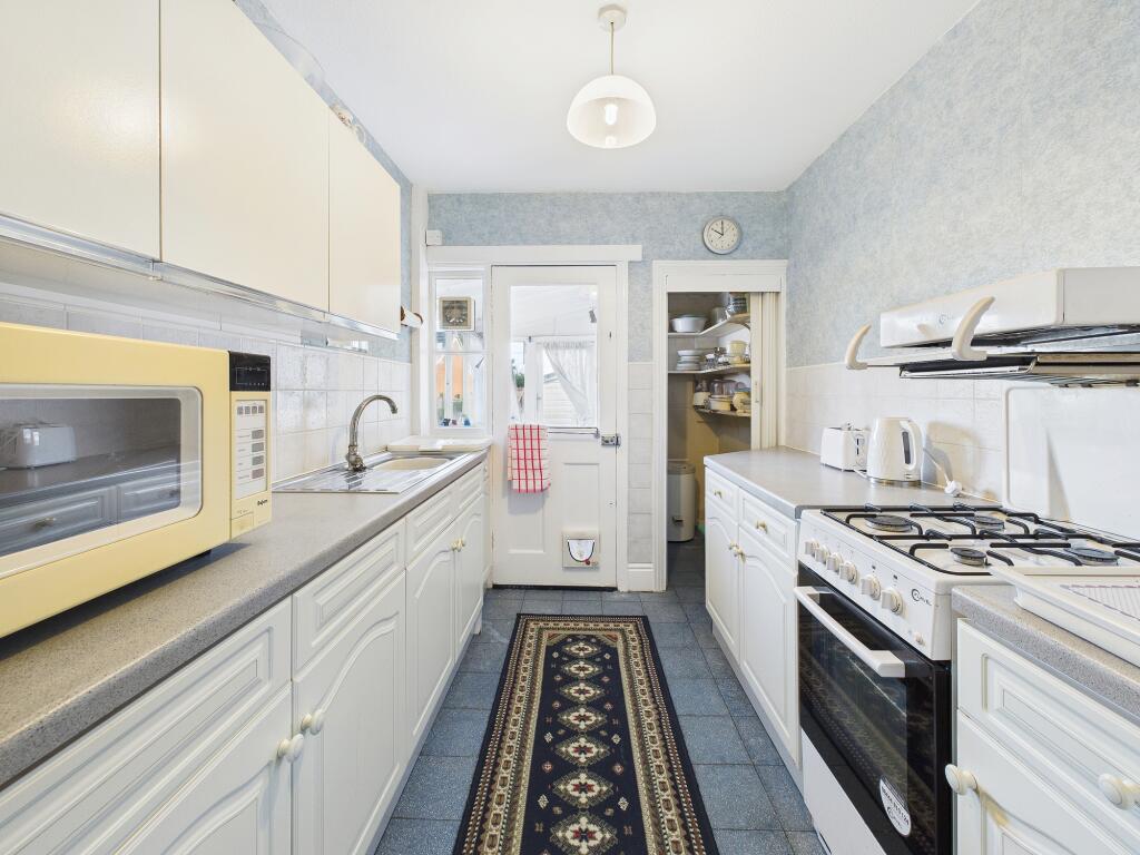 CAM05192G0-PR0192-STILL006