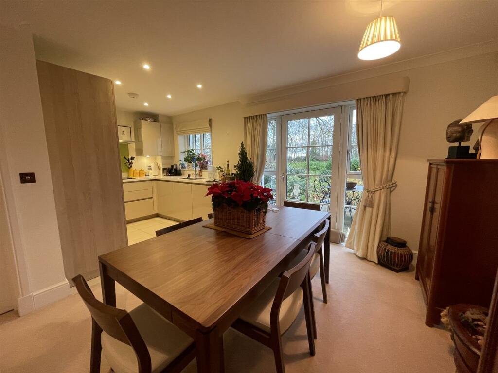 dining area.jpg