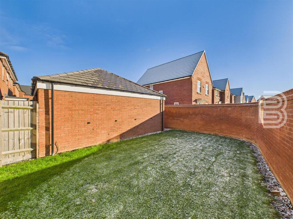 .Rear Garden.jpg