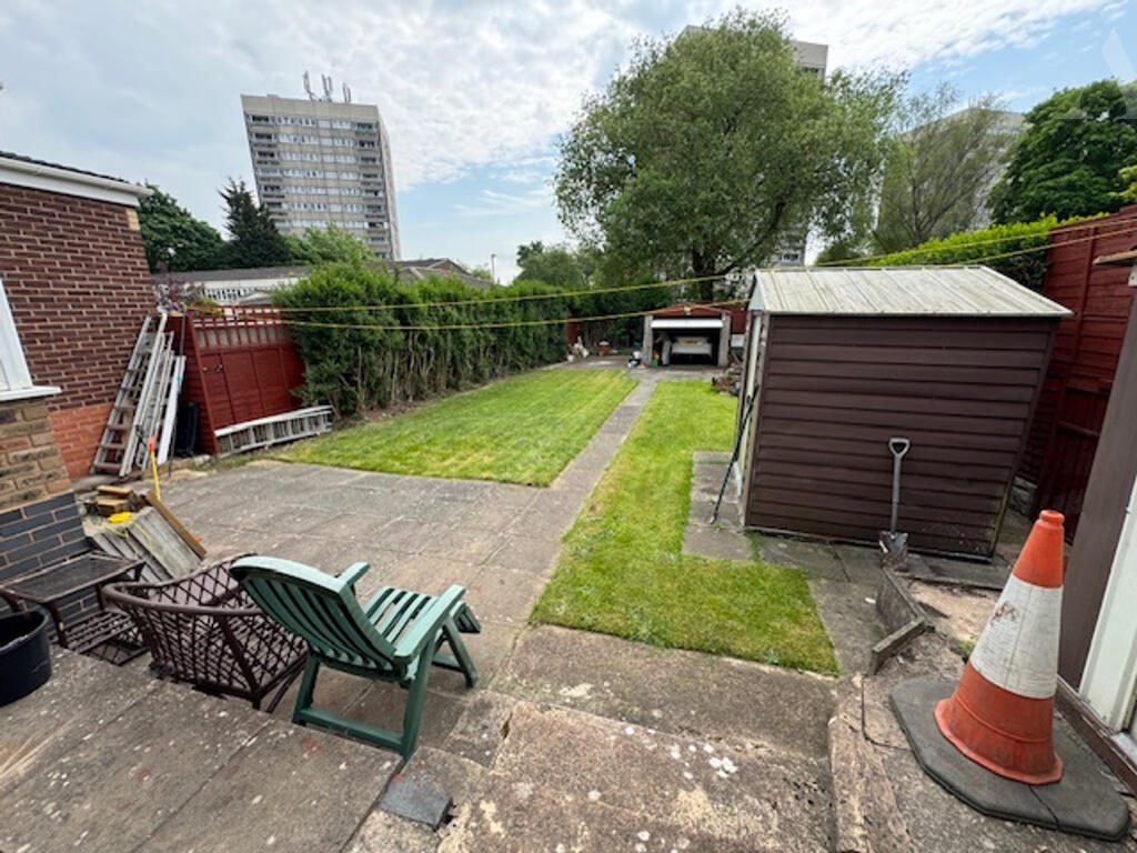 327 Cotterills Lane garden