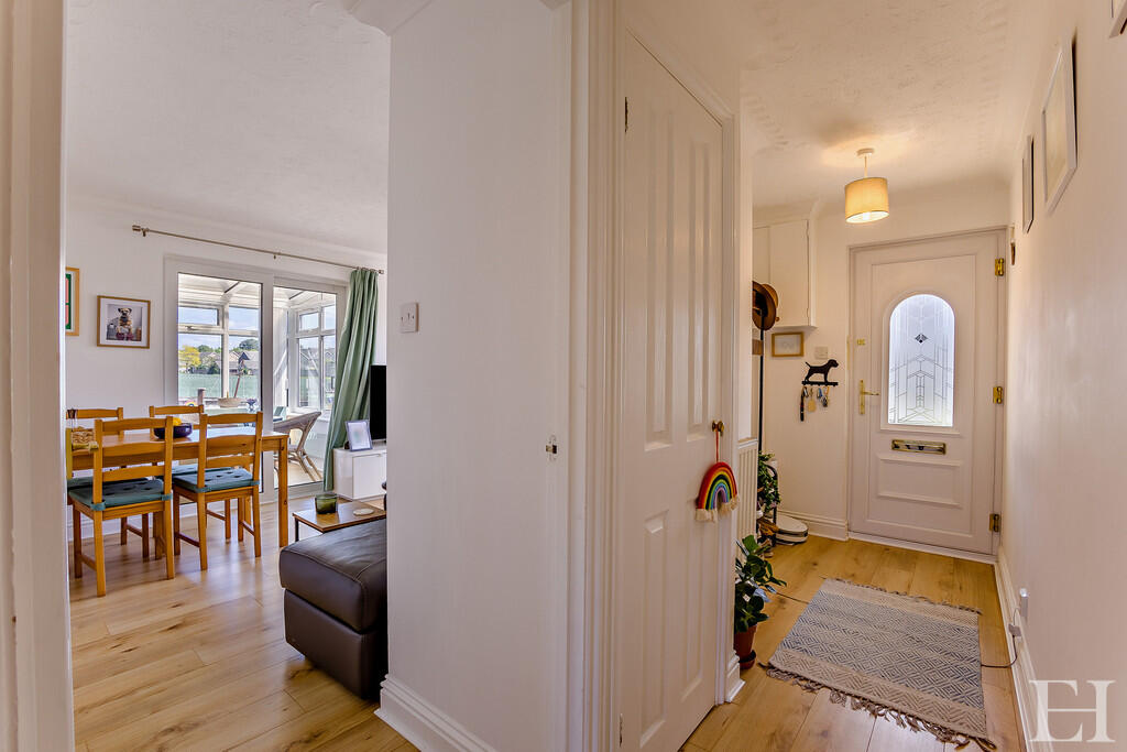 8648789-interiorW...
