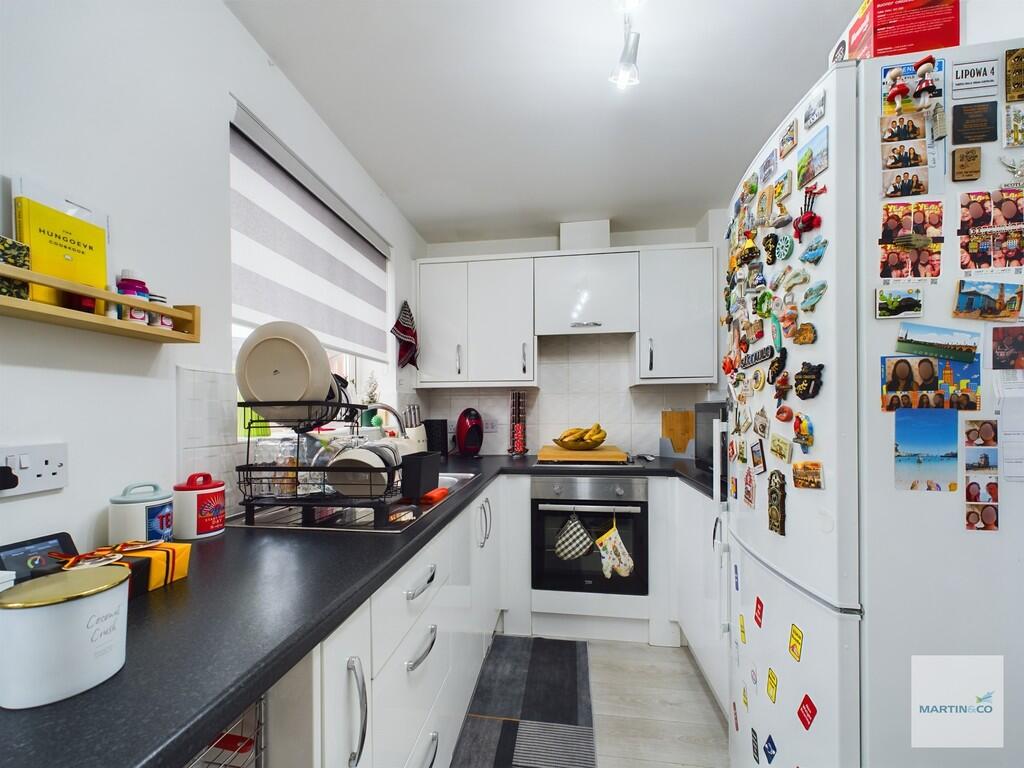 CAM03394G0-PR0246...