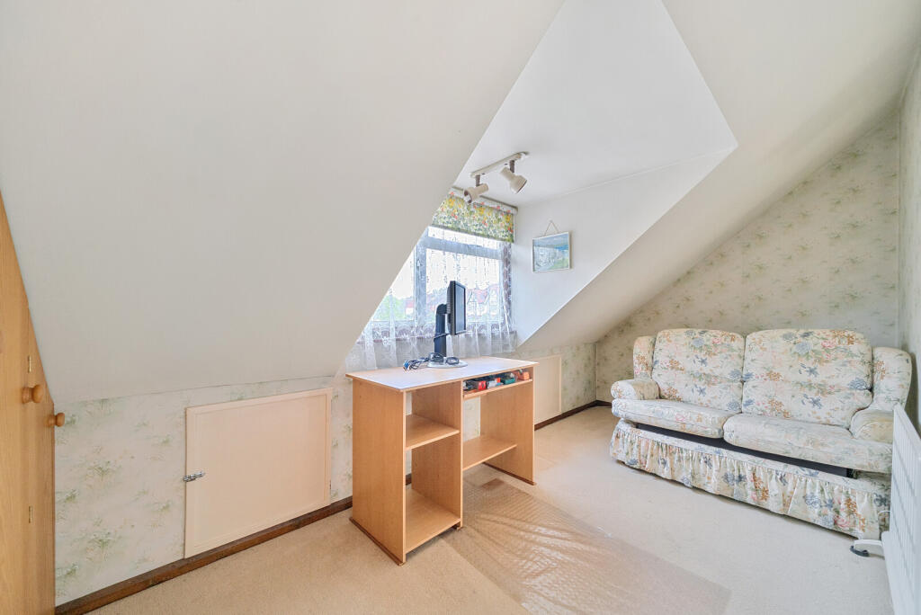 1301810-10-683838...