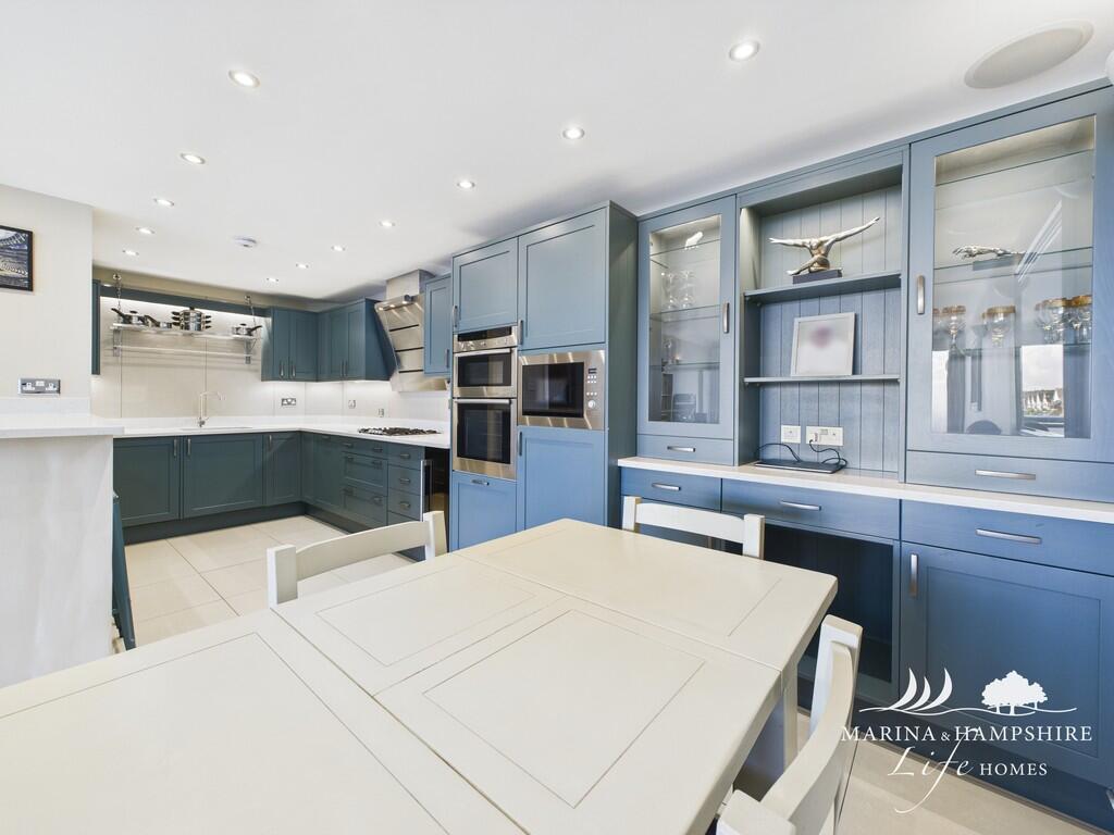 CAM03691G0-PR0048...