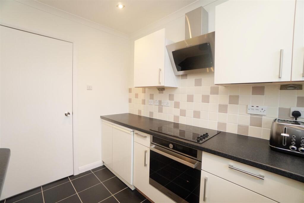 kitchen1.jpg