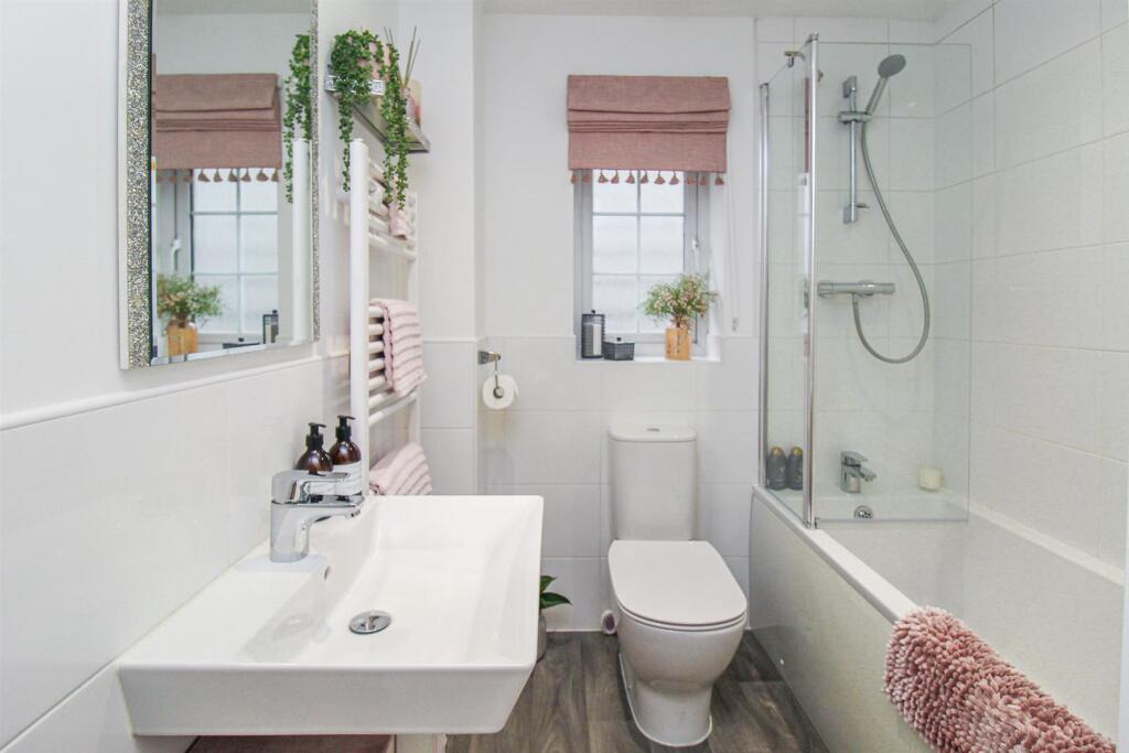 HOUSE BATHROOM
