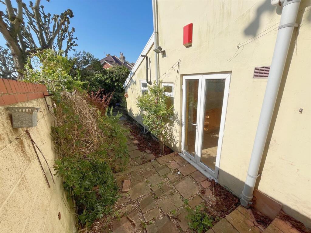 Patio area to side.jpg